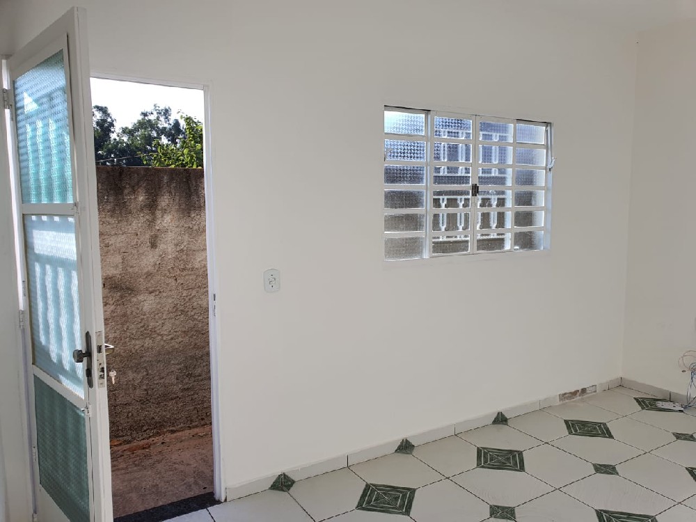 CASA PARA VENDA EM JAGUARIÚNA 