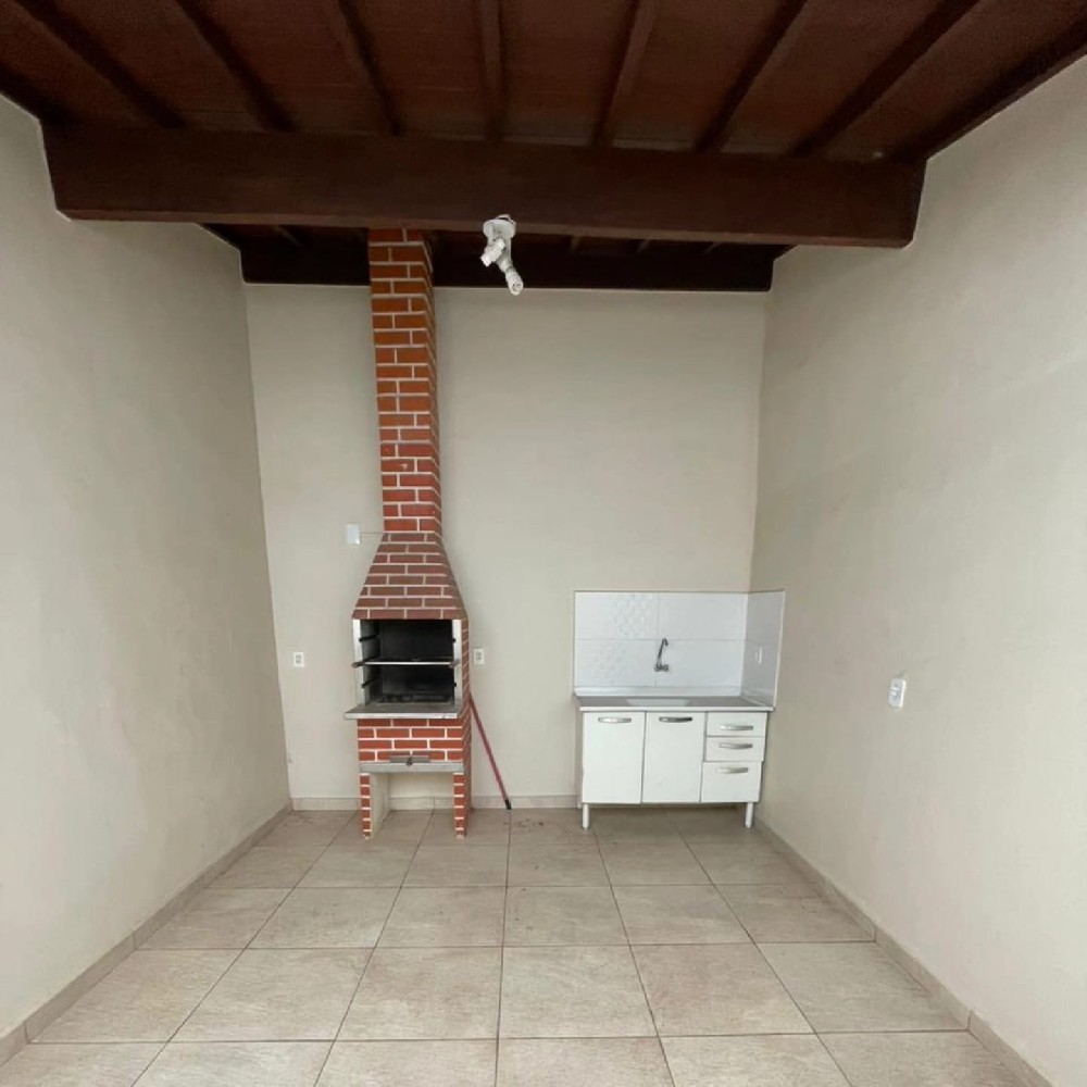 CASA PARA LOCAÇÃO + SALÃO COMERCIAL