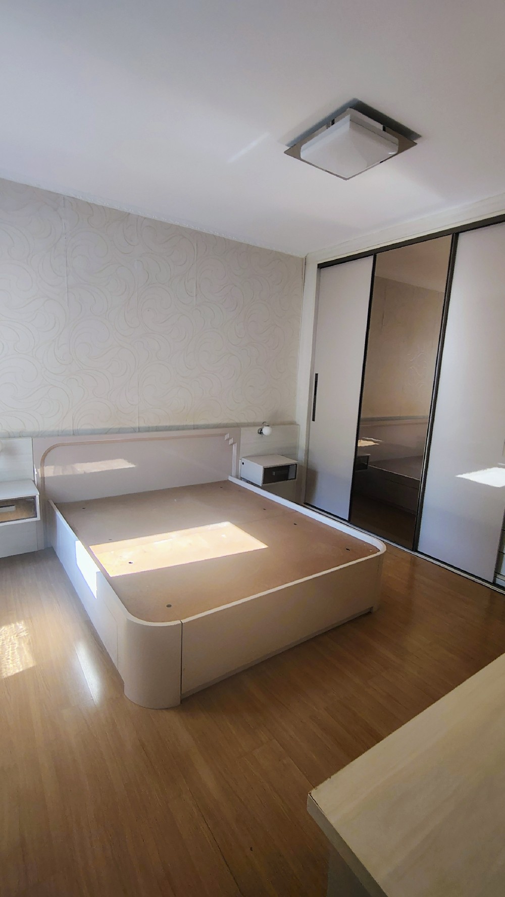 SOBRADO PARA VENDA PRÓXIMO AO CENTRO