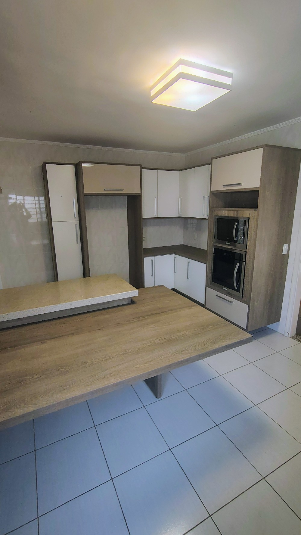 SOBRADO PARA VENDA PRÓXIMO AO CENTRO