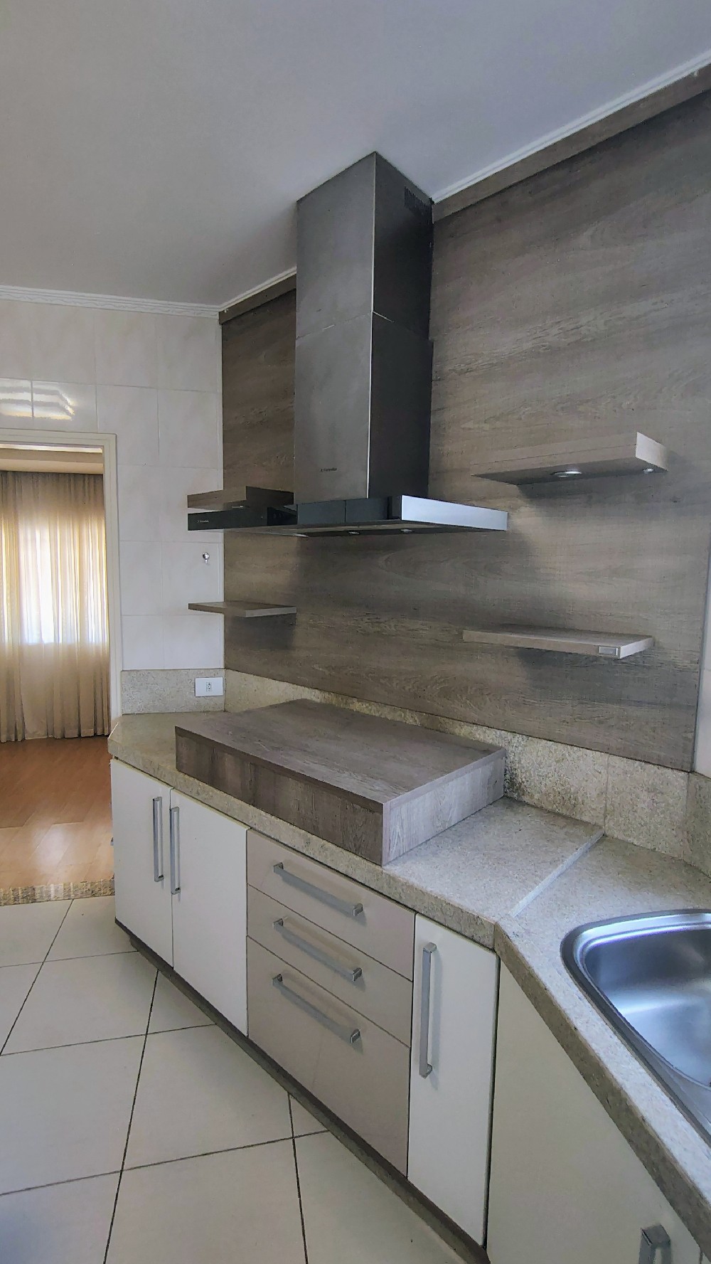 SOBRADO PARA VENDA PRÓXIMO AO CENTRO