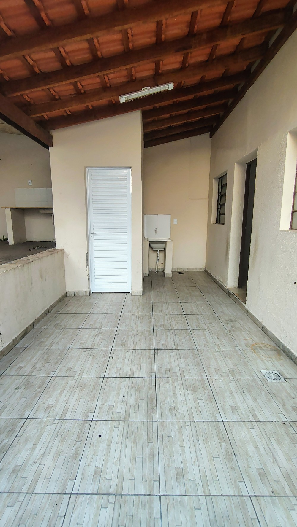 SOBRADO PARA LOCAÇÃO