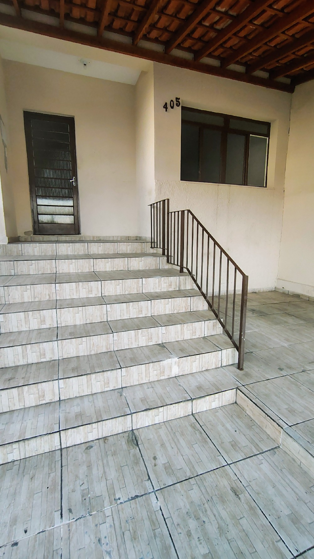 SOBRADO PARA LOCAÇÃO