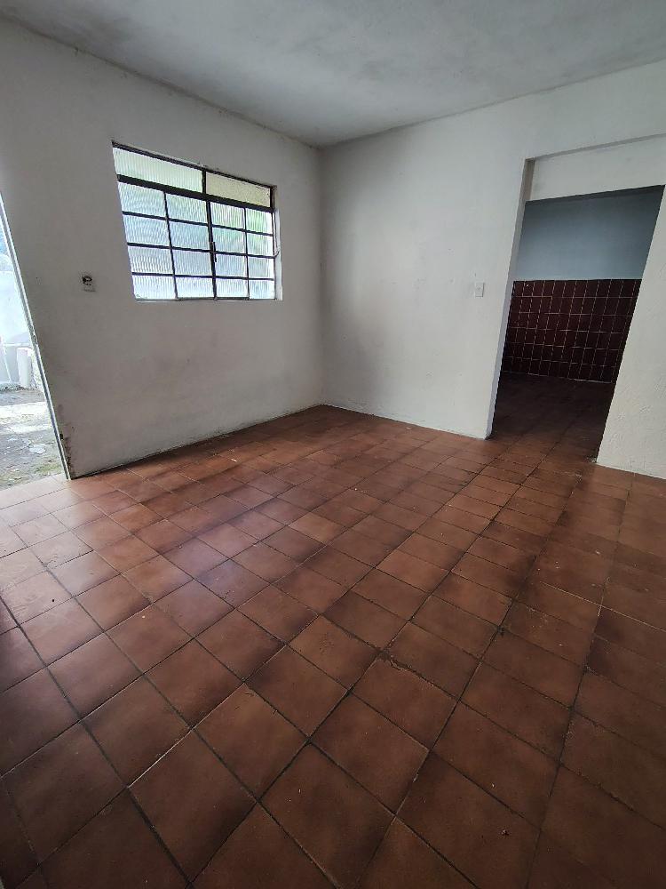 CASA PARA ALUGAR PRÓXIMO AO CENTRO